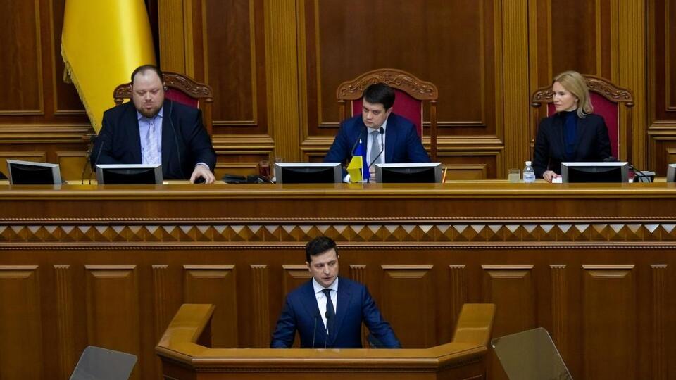 Зеленский: Бизнес обреченно сигнализирует, что контрабанда полностью не исчезла