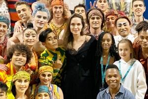 Джолі зводила Захару і Вів'єн у Cirque du Soleil