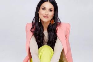 Ефросинина получила много упреков в том, что вынудила певицу сделать признание о девственности