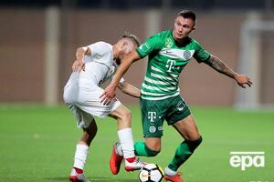 В текущем сезоне Зубков (справа) забил девять голов