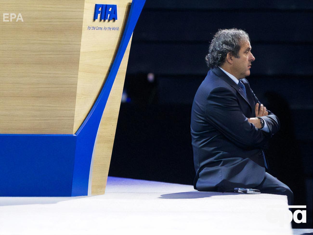 ФИФА отстранила Платини от футбольной деятельности по обвинению в коррупции