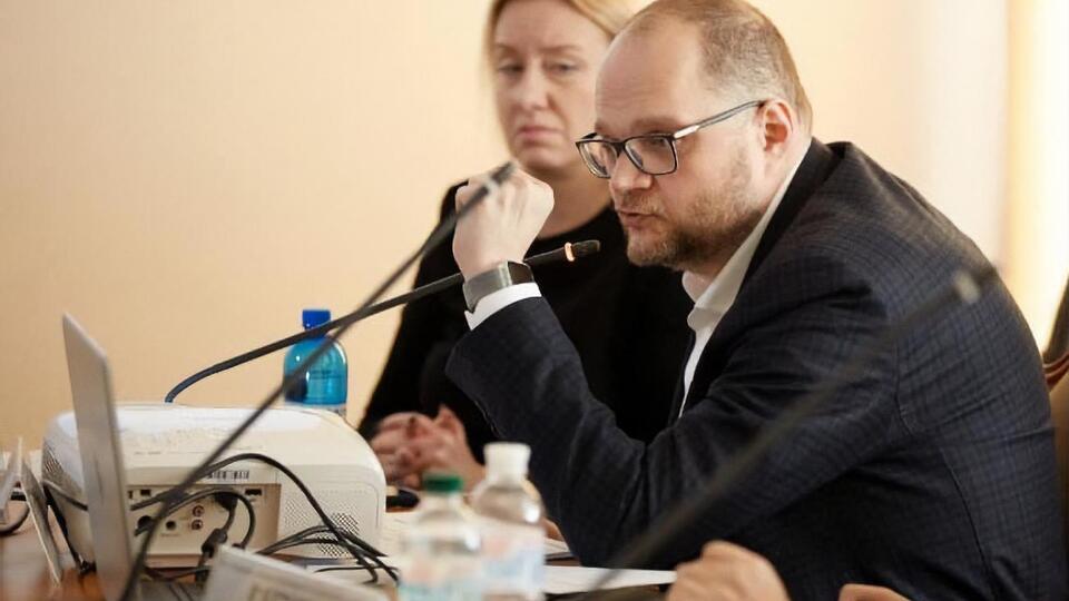 Бородянський: Розділення міністерства відкине нас мінімум на рік