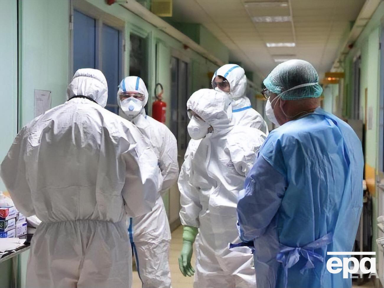 Коронавірусну інфекцію виявили вже у 77 країнах