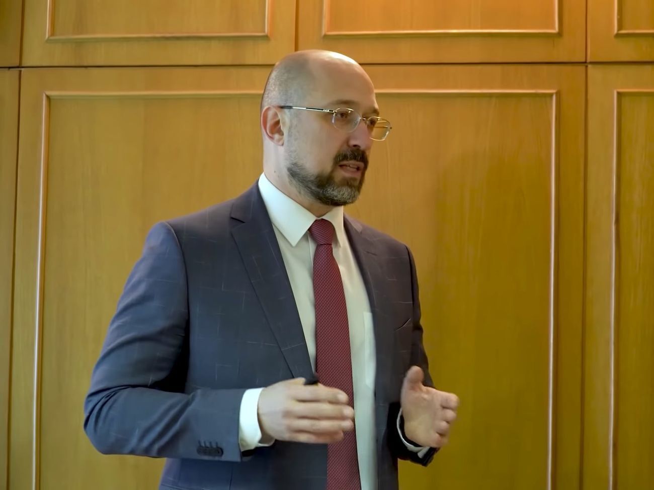 Прем'єр попросив не політизувати питання постачання води