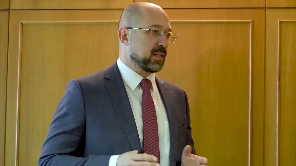 Прем'єр попросив не політизувати питання постачання води