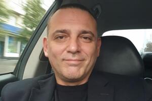 Бужанський заявив, що після нападу "ушкодження, несумісні з експлуатацією", дістав тільки його костюм