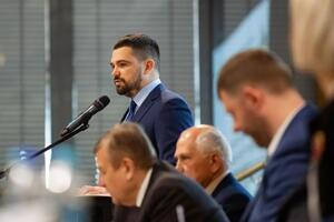 Трофимов (на фото) считает решение выдвинуть на должность премьера кандидатуру Дениса Шмыгаля "мудрым и правильным"