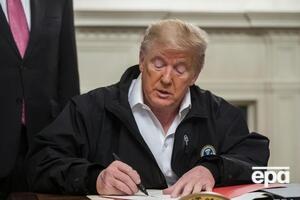 Трамп підписав документ у Білому домі