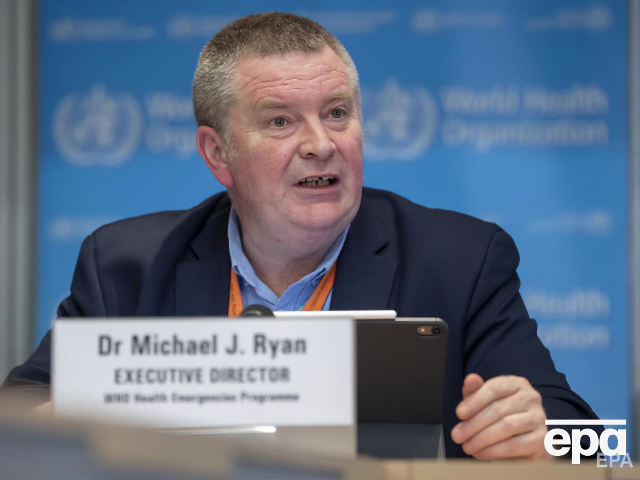 Доктор Раян вважає, що не варто чекати, поки спалах коронавірусу припиниться з природних причин