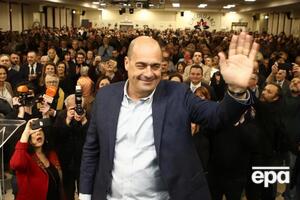 По словам Дзингаретти, медики связываются с людьми, которые с ним контактировали