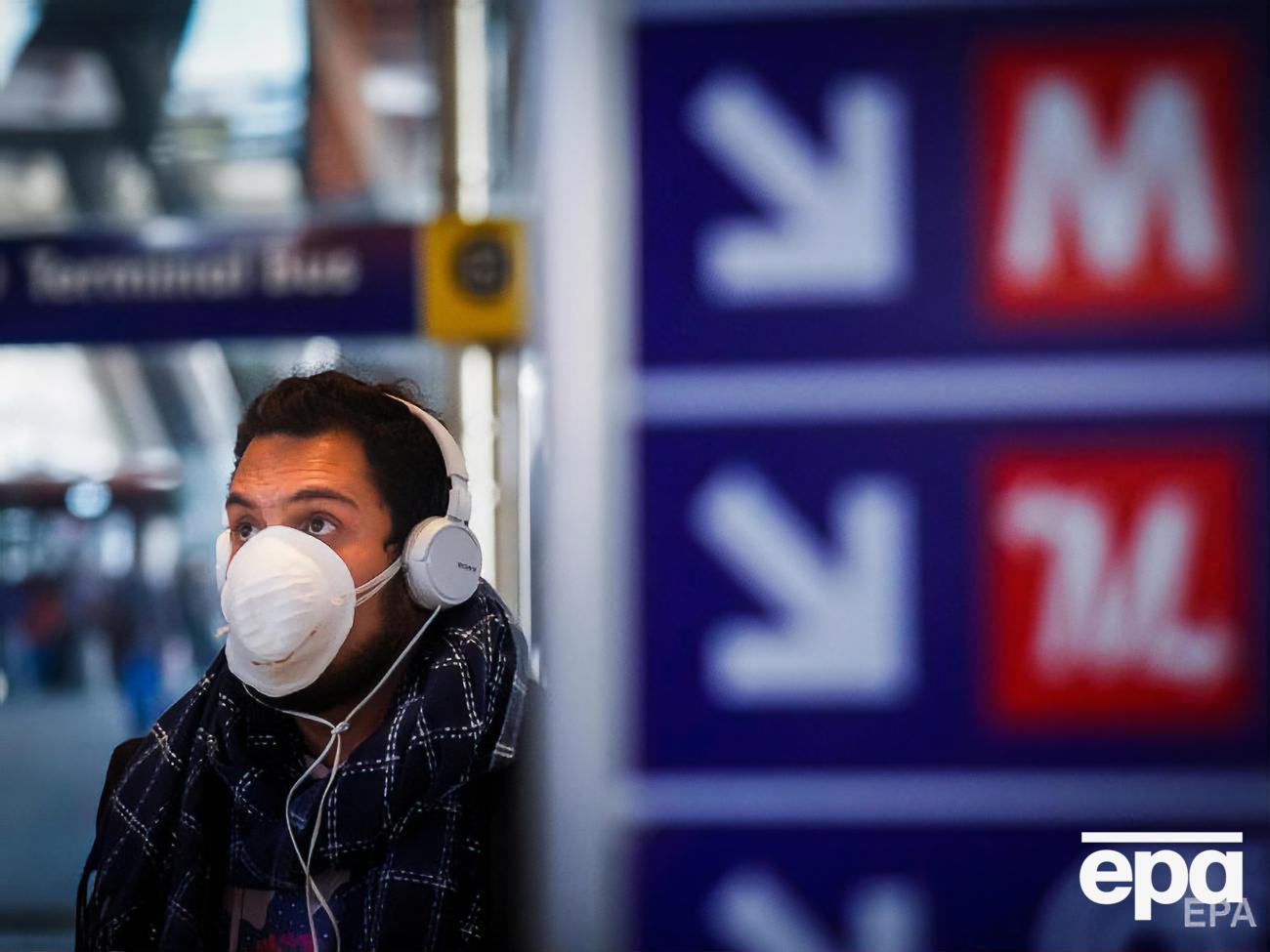 Кількість заражених перевищила 105 тисяч