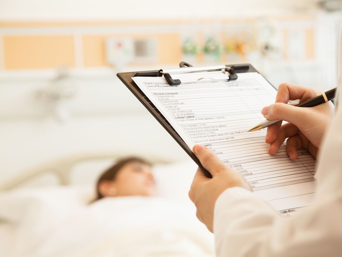 Чоловіка госпіталізували 9 березня