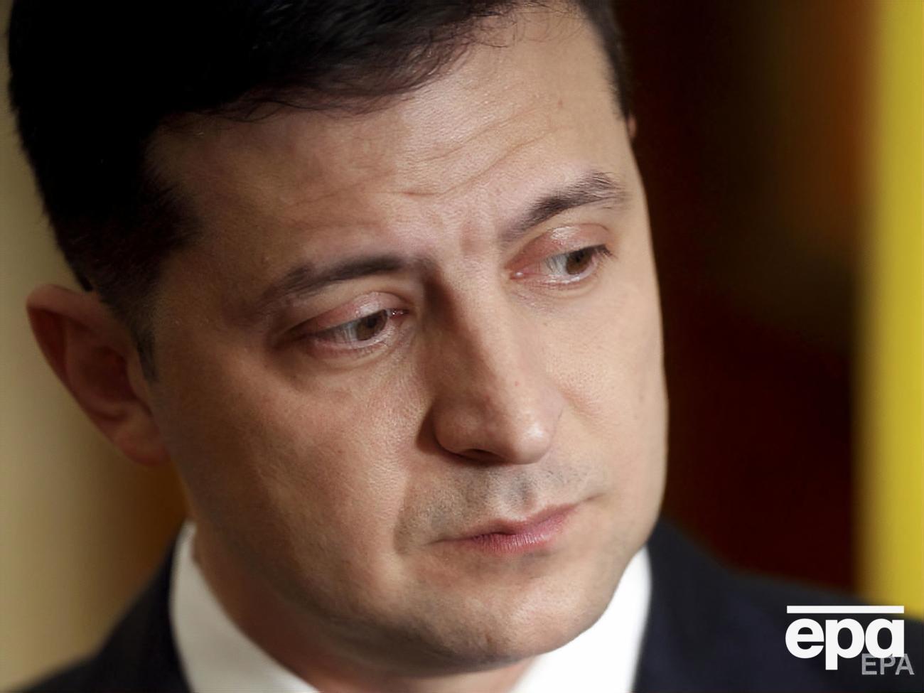 Зеленский: Если на нас нападут, если будет продолжаться эскалация, конечно, мы будем отвечать. Жестко отвечать. Но нужно попробовать без войны