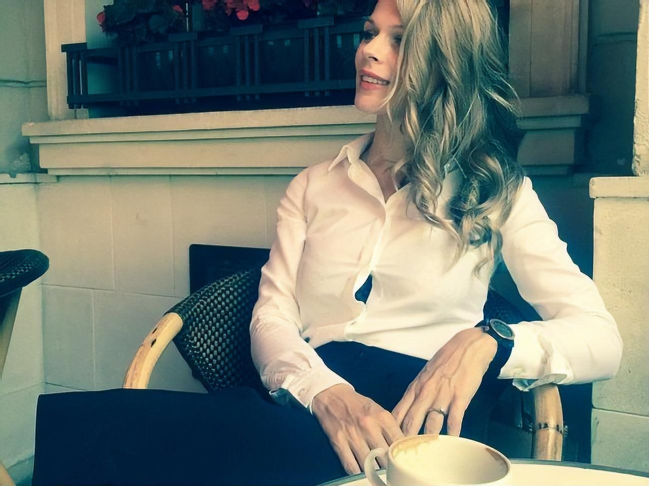 Фреймут розповіла, що є поганим тоном під час розмішування цукру