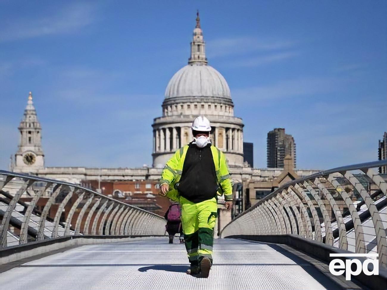 По&nbsp;данным&nbsp;минздрава Великобритании, в стране на коронавирус заразились 29 474 человека