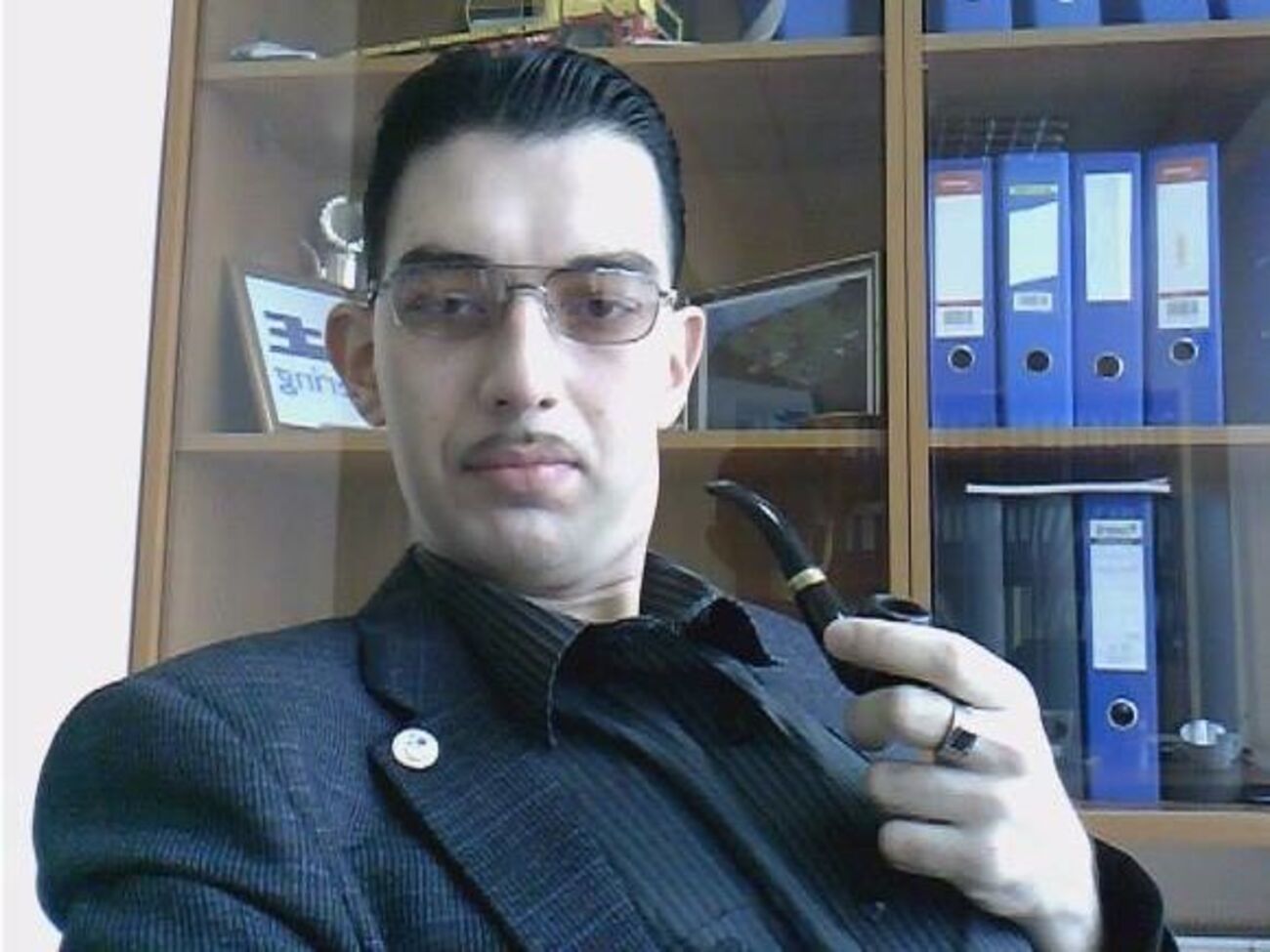 Політики бісяться, що люди тупі й не дотримуються карантину. Але ж саме ви роками вирощували тупих виборців