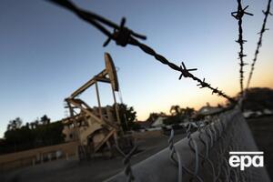 По данным Bloomberg, если сделка вступит в силу, то Россия и Саудовская Аравия намерены сократить суточную добычу нефти до 8,5 млн баррелей