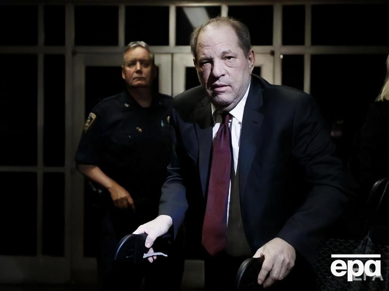 Вайнштейн находился в изоляции 14 дней