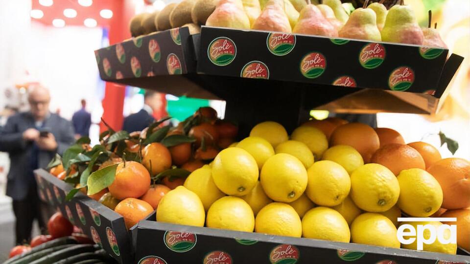 АМКУ: Сети супермаркетов согласились снизить цены на продукты