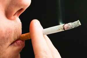 В Минздраве заявили, что курение ухудшает течение коронавирусной болезни