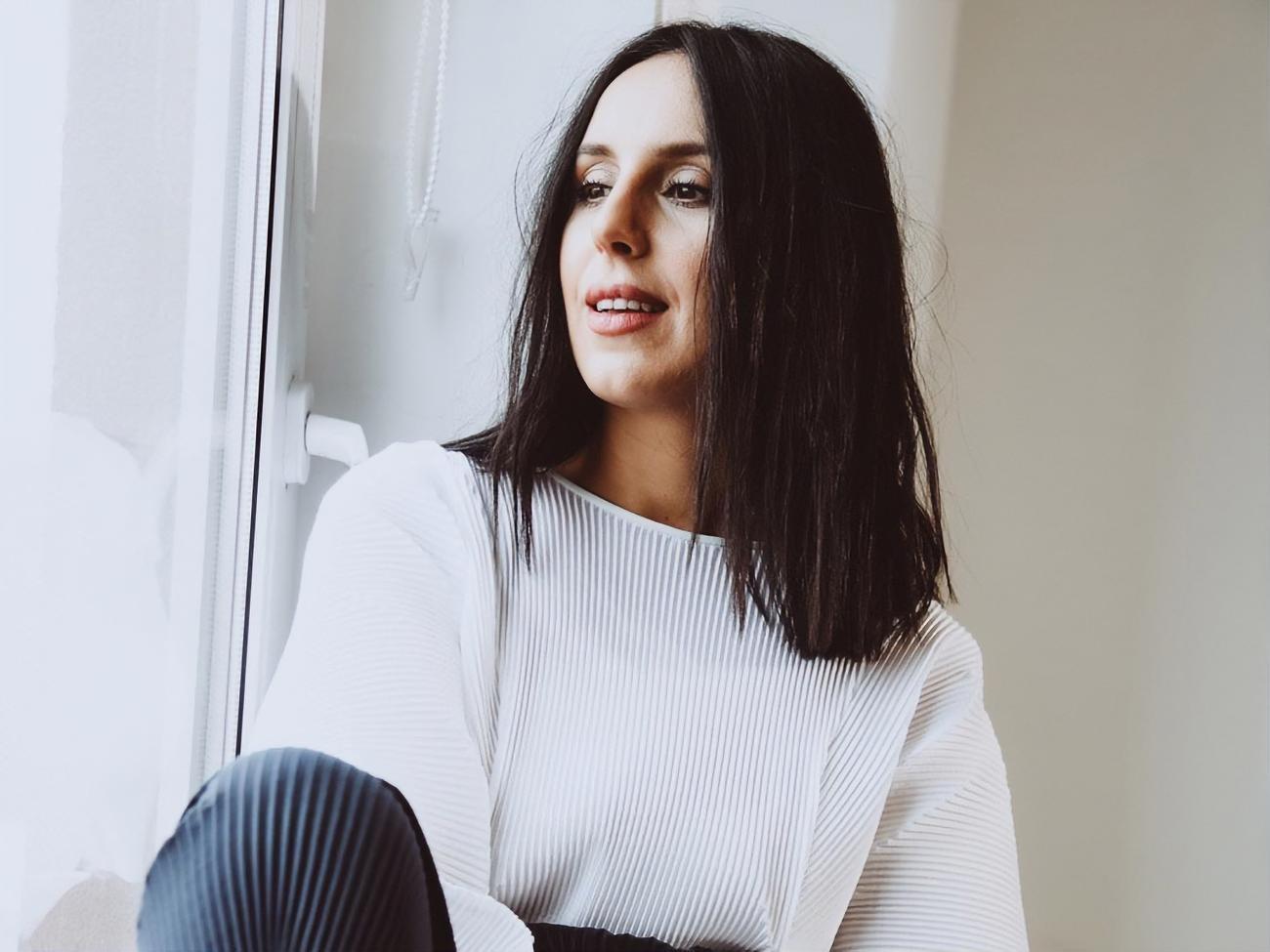 Джамала: Скучаю за вами "неонлайними", але яке ж щастя, що існують інтернет і соцмережі!