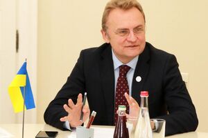 Садовий: Місто живе в режимі карантину