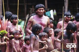 Яномами живут в тропических лесах и горах северной Бразилии и южной Венесуэлы