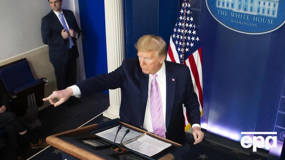Трамп упевнений, що участь у щоденних брифінгах позитивно позначається на його рейтингу