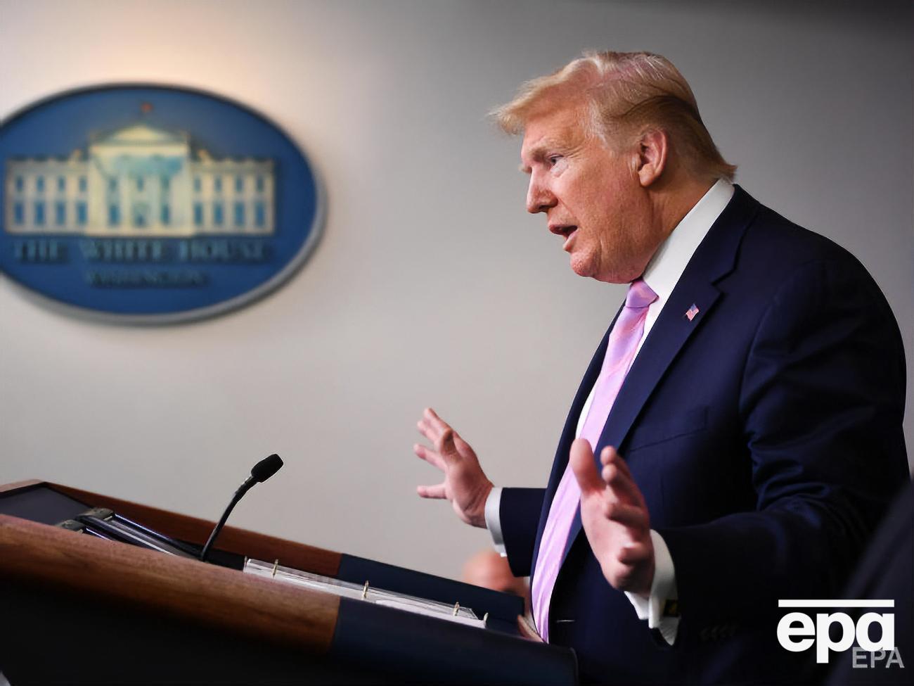 В меморандуме Трампа говорится, что иностранные граждане, которые остаются в США, подвергают неприемлемой опасности американцев