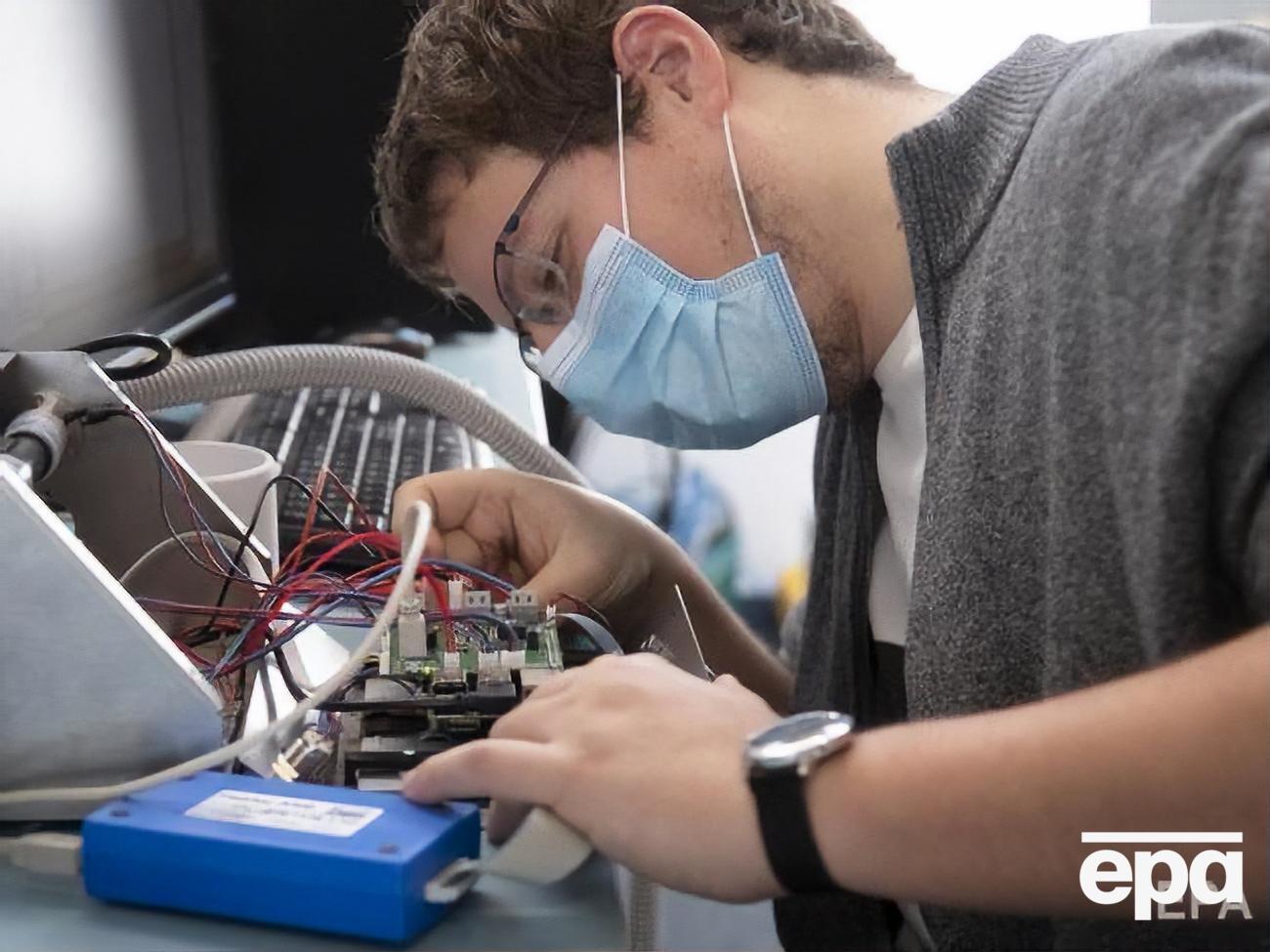 Маски в Госрезерв были отправлены в 2010 году