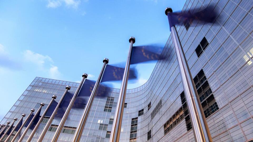 Про смерть чиновника повідомила глава Єврокомісії Урсула фон дер Ляєн
