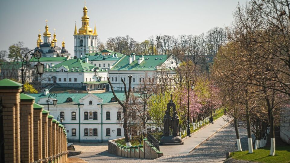 За даними київської влади, у Києво-Печерській лаврі понад 90 осіб захворіло на COVID-19