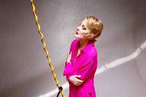 Литвинова прочитала рассказ "Прощальный взгляд"