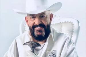 Шуфутинський уперше виконав пісню "Третье сентября" 1993 року