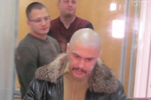 Салама (на заднем плане), Скирда (в центре) и Ластивка на одном из заседаний в Мариуполе