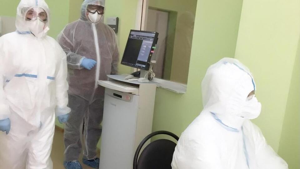 В больнице находится 74 пациента с установленным диагнозом COVID-19 и подозрением на него