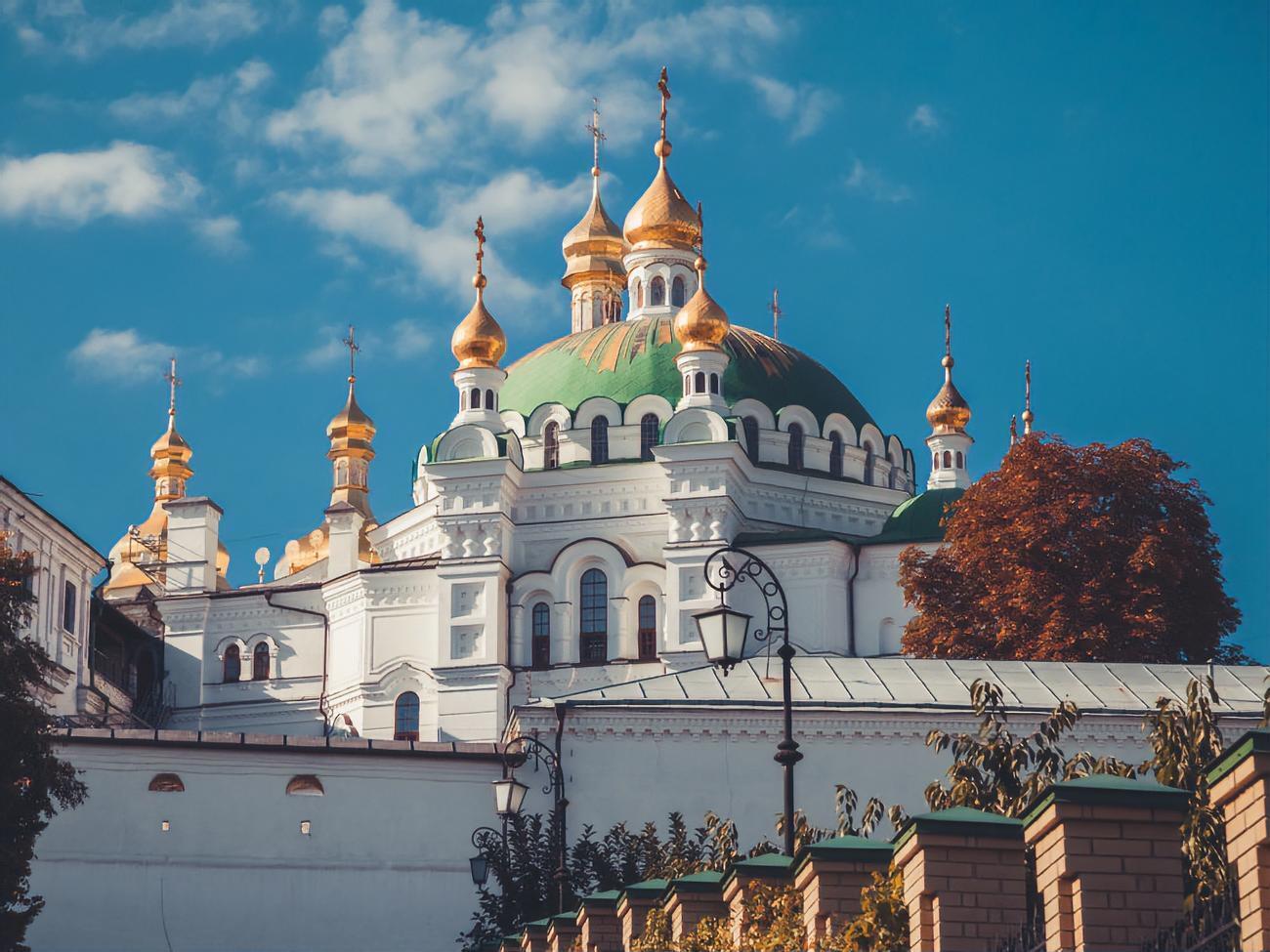 Ще два випадки COVID-19 зареєстровано в Києво-Печерській лаврі