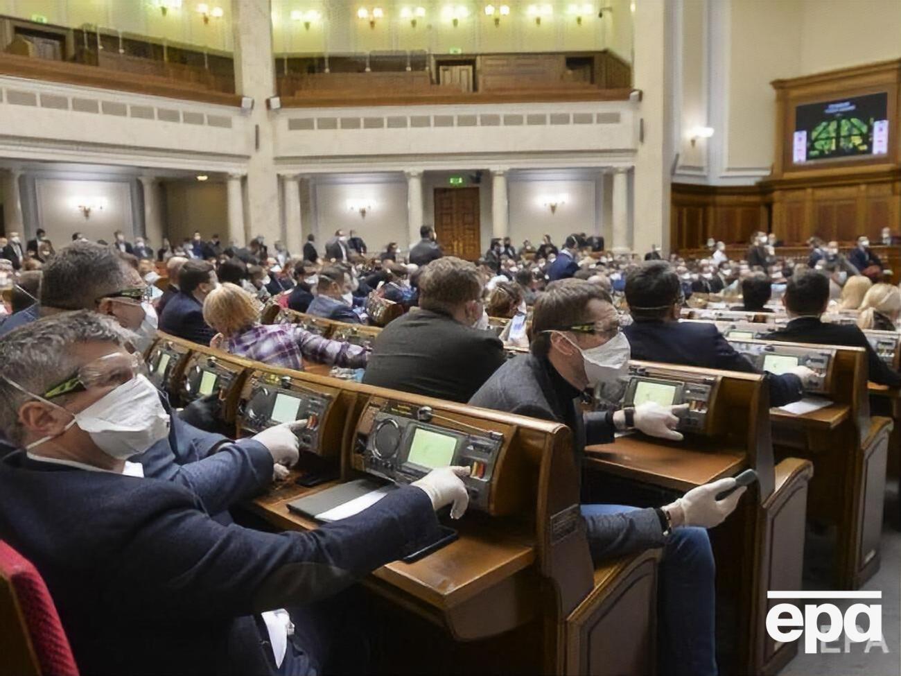 30 марта законопроект о банках&nbsp;был принят в первом чтении, его поддержало 267 народных депутатов