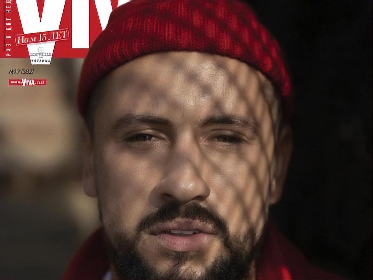 Зйомки для обкладинки відбувалися в Лос-Анджелесі