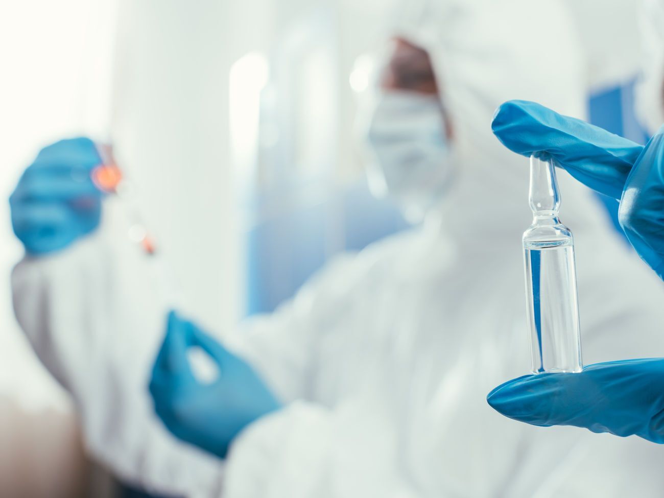 За даними Всесвітньої організації охорони здоров'я, у світі розробляють щонайменше 70 вакцин проти коронавірусу