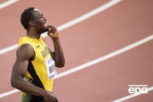 Болт оригінально закликав до соціального дистанціювання