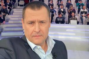 Карантин позбавить нас споглядання на Великдень у церквах депутатів із губернаторами. Із набитими кишенями і свічками в руках