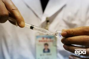 По данным ВОЗ, в мире разрабатывается не менее 70 вакцин против коронавируса