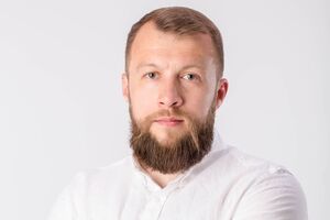Максим Жорин: Когда в стране идет война, она стоит на пороге экономического кризиса и пытается бороться с пандемией, самой большой проблемой оказывается "ущемление" прав ЛГБТ
