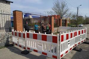 Після недільної служби, проведеної в умовах карантину, біля храму УПЦ МП почали відбуватися "бісівські речі", написав віцемер Дніпра