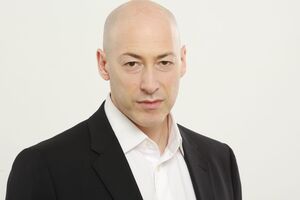 Гордон: Державі зараз потрібно вдарити кулаком по столу і сказати: "Назад усі! Сидіти по домівках! Жодних свят"