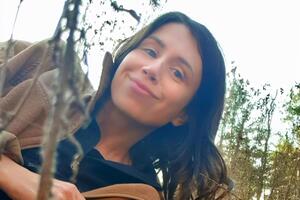 10 квітня ДБР оголосило Чорновол про підозру в керуванні підпалом офісу Партії регіонів у лютому 2014 року