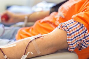 Центр громадського здоров'я зазначав, що донорство крові є важливою частиною системи охорони здоров'я кожної країни і його не можна переривати навіть в умовах карантину