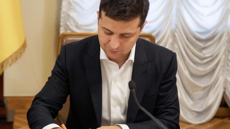 Підписаний Зеленським закон зобов'язує госпіталізувати людей із особливо небезпечними інфекційними захворюваннями у спеціалізовані лікарні