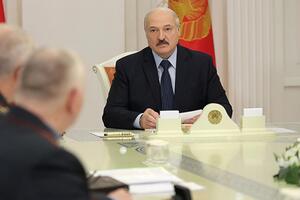 Лукашенко: Це гарний урок подумати про те, як організовувати своє життя